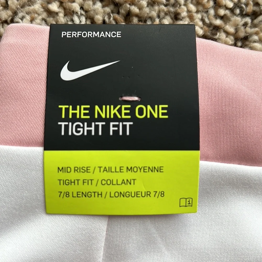 Nike Training Pants, Mid Rise, Tight Fit, 7/8 Length, Size S